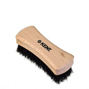 KENT. - Brosse à barbe noeud papillion - Fabriqué en bois d'hêtre et poils en crin de cheval (84mm/3.31") - BRD6