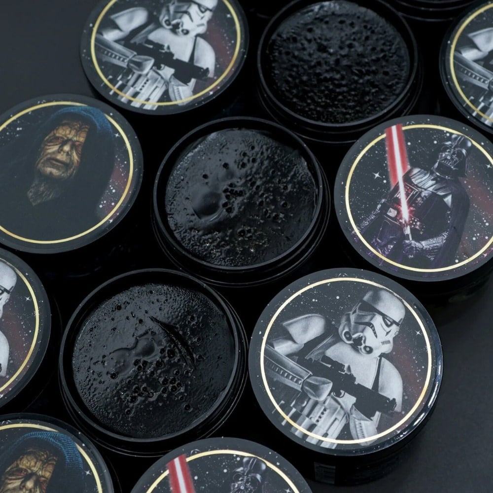 X Star Wars - Pommade "Firme Strong Hold" Édition Stormtroopers Dark Side (118.3ml/4.0oz)