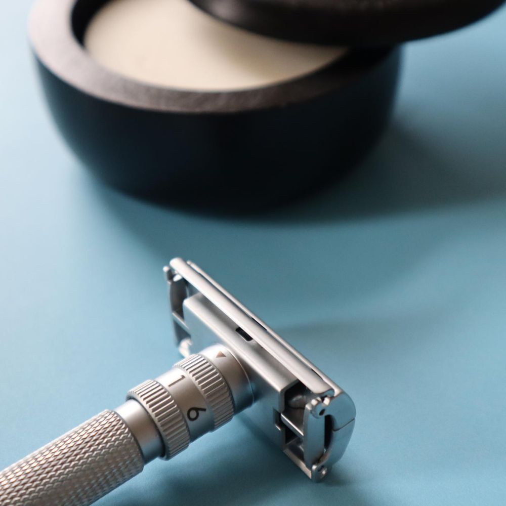 Shaving Soap In A Black Wooden Bowl - Barbershop Scent (113g/4.0oz)