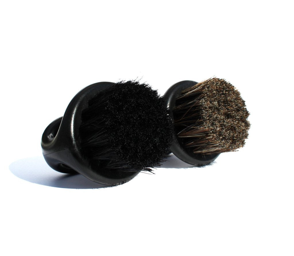 Irving Barber Company - Brosse à poils synthétiques "Black Synthetic Bristle Brush" résistance ferme - Pour les cheveux plus épais