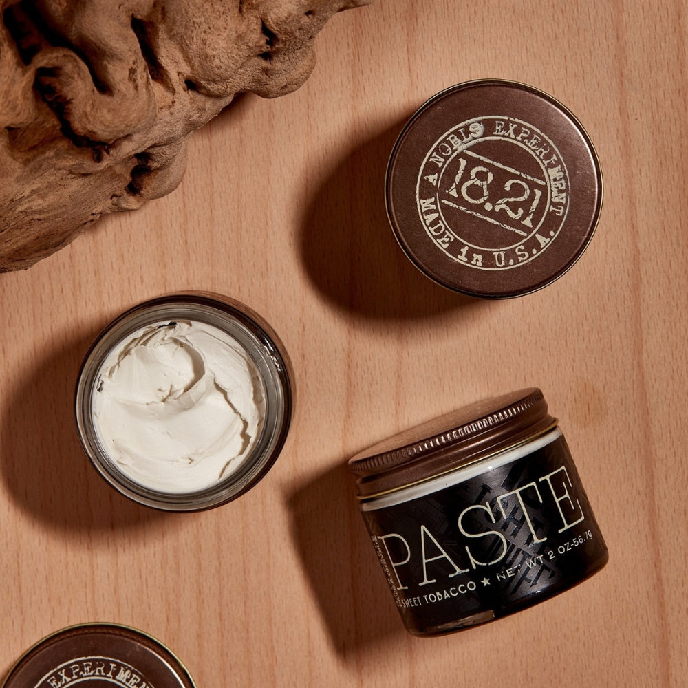 Pâte coiffante "Sweet Tobacco Hair Paste" - Tenue légère, brillance moyenne (56.7g/2.0oz)