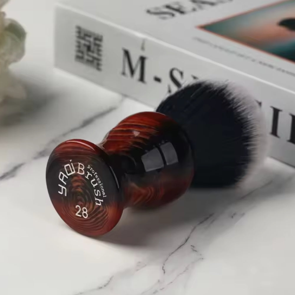 Blaireau "Yaqi Mixed Red Handle Tuxedo" - Large (28mm/1.10")